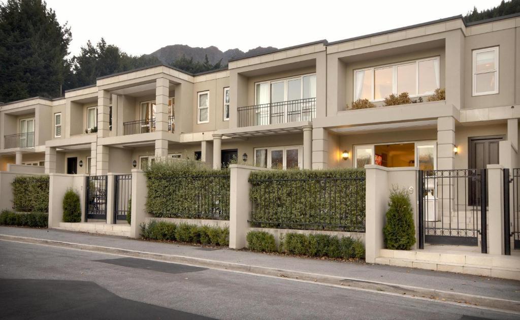 Esplanade Queenstown By Staysouth Екстер'єр фото