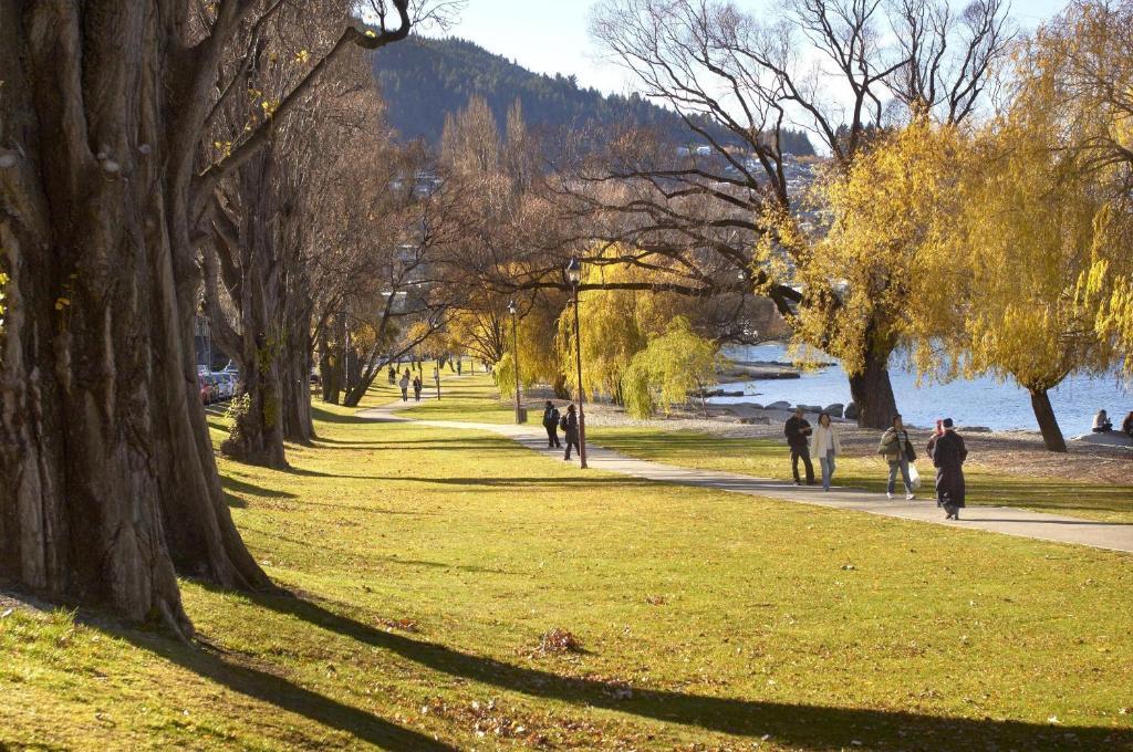 Esplanade Queenstown By Staysouth Екстер'єр фото